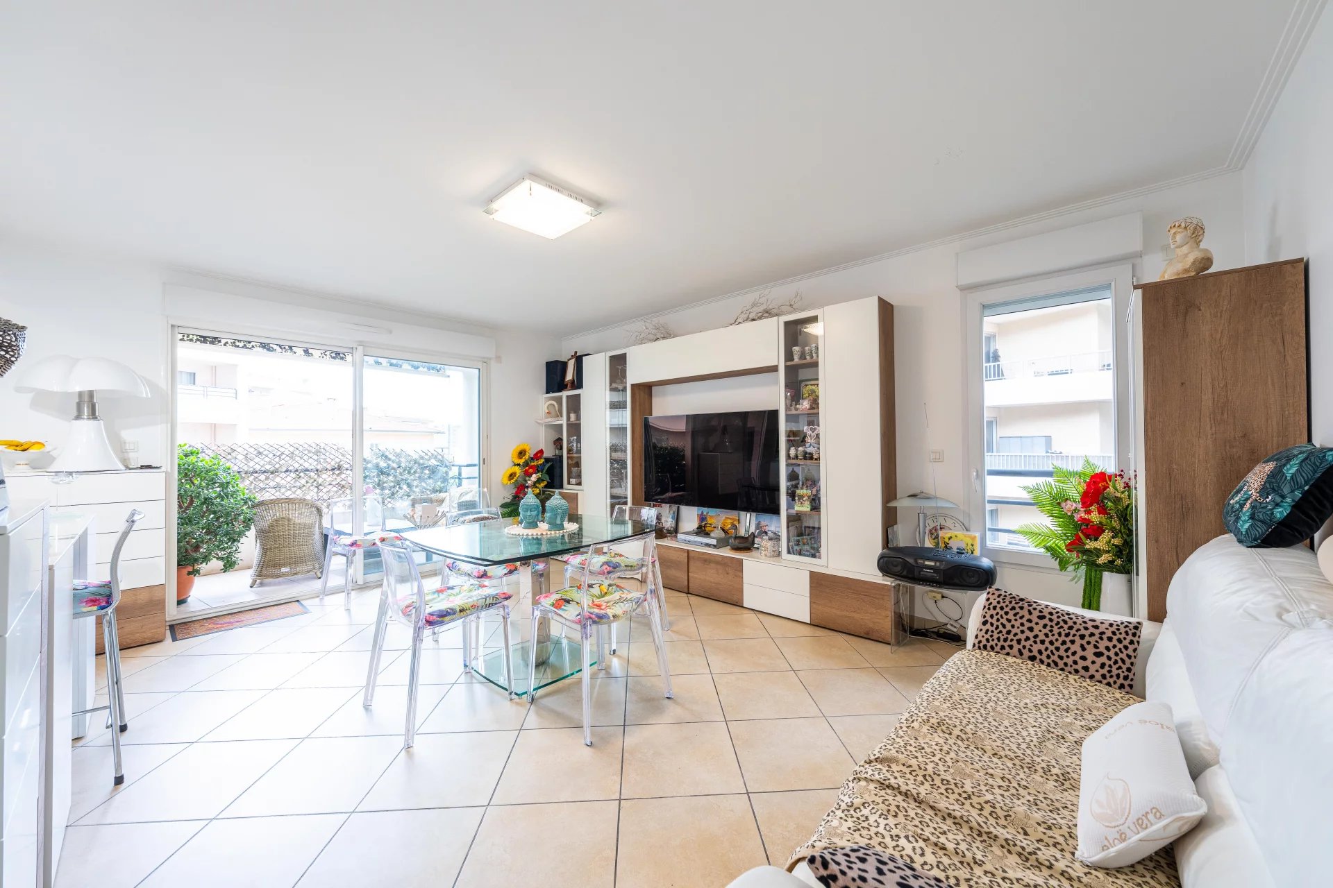 Agence immobilière de Riviera Estate Office