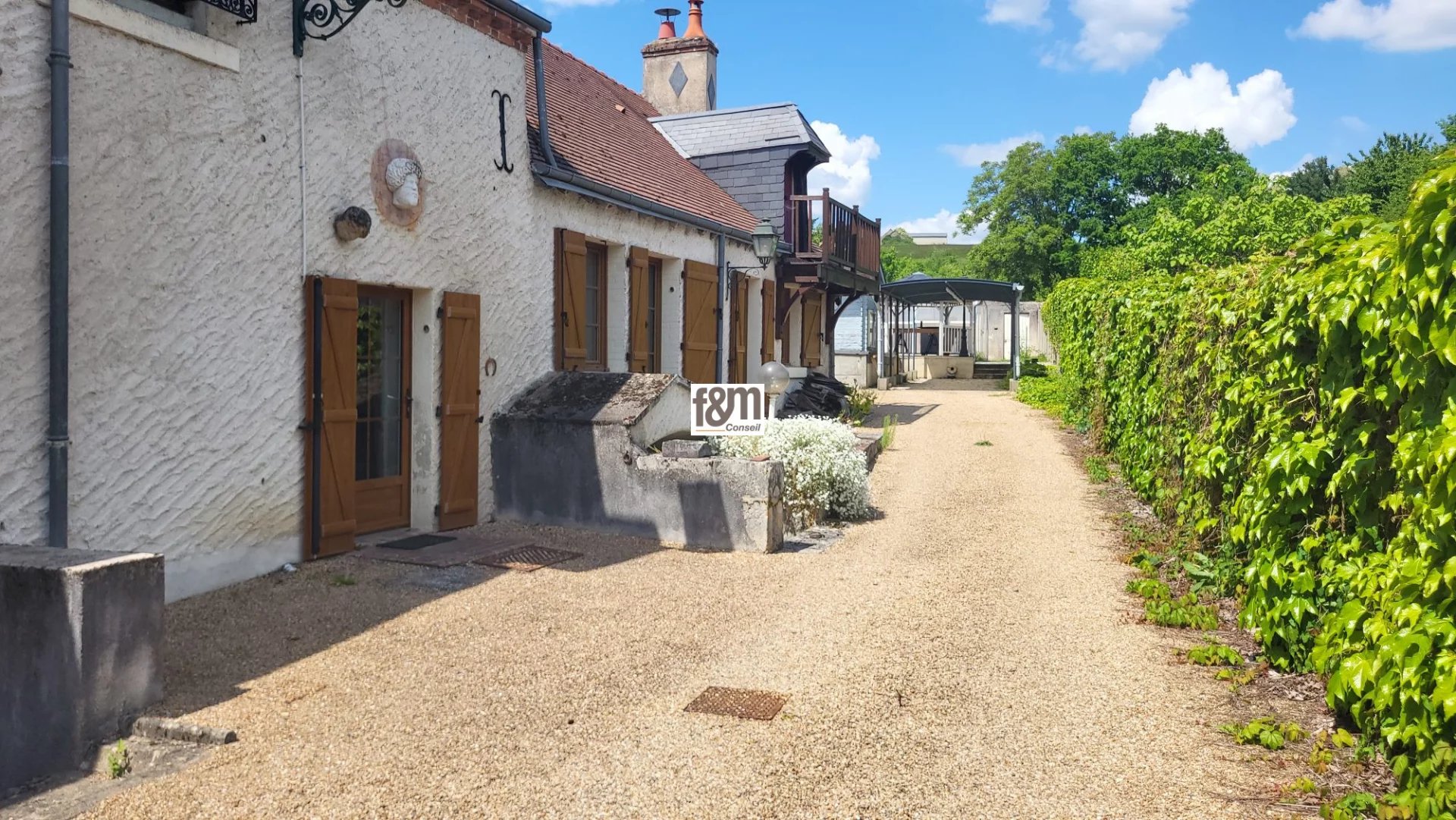 VIAGER OCCUPÉ - ST LUBIN EN VERGONNOIS