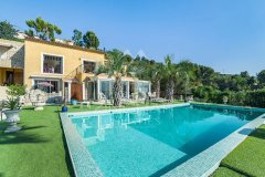 Close to Nice – Colomars – Superb family property — photo 1 of 7