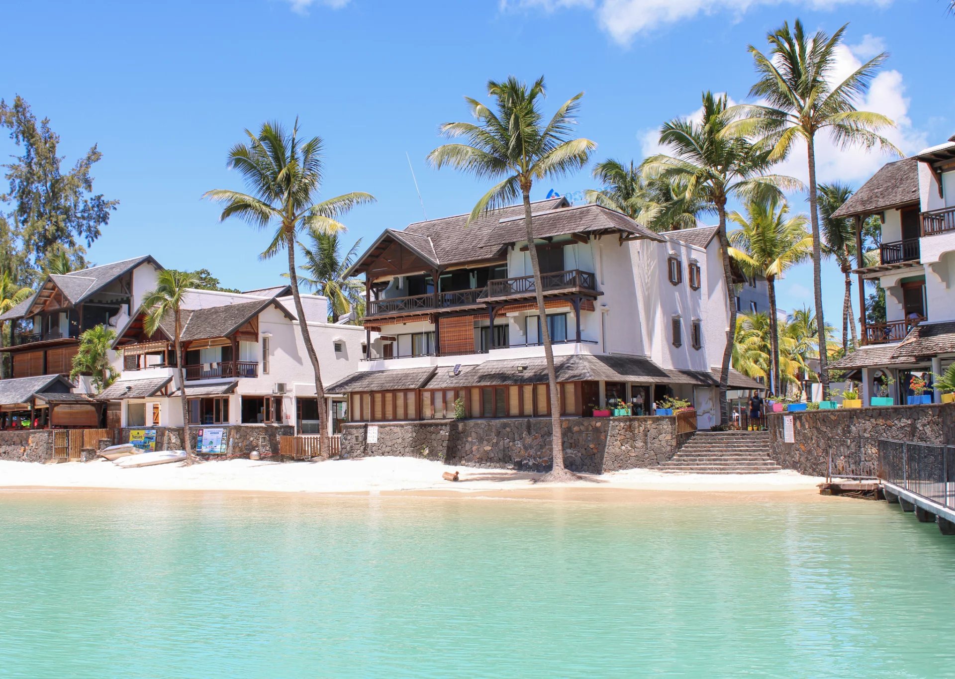 GRAND BAIE – Commercial space in prime Sunset Boulevard location – 35.5 m²