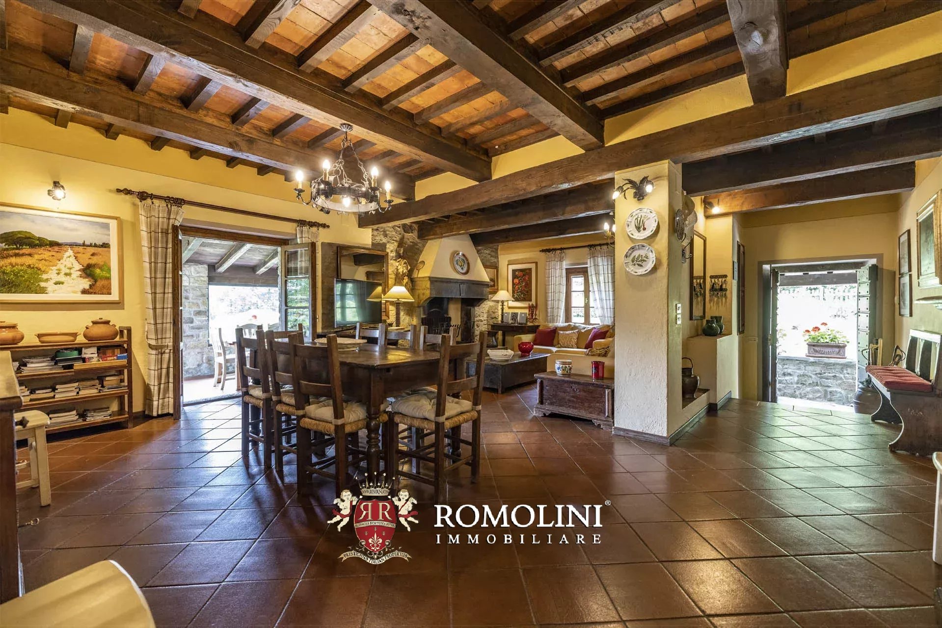 6 Bedroom Villa/Townhouse's Image 41