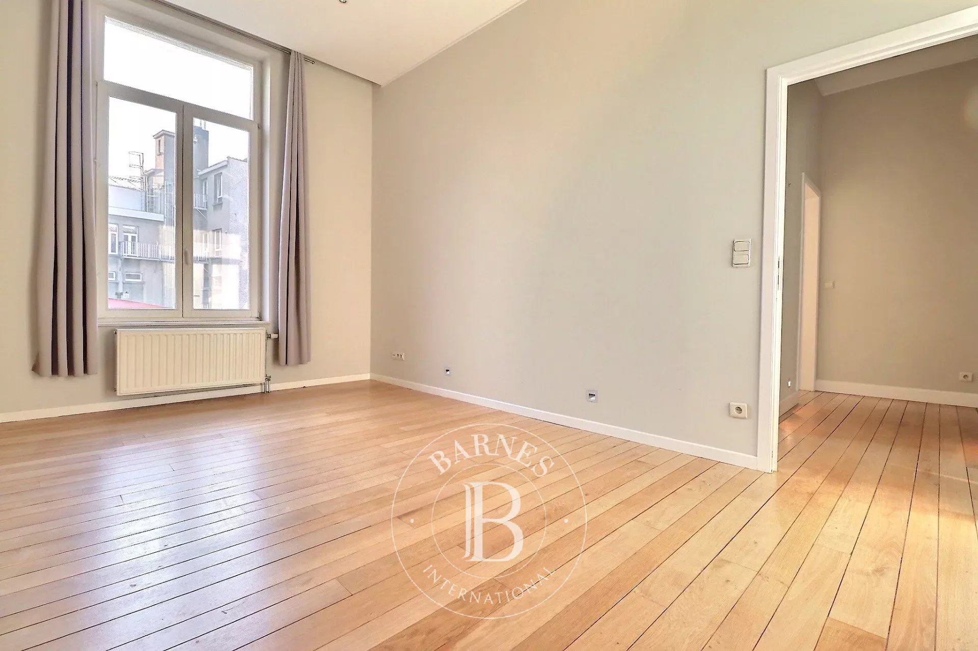 Daire Saint-Gilles - picture 8