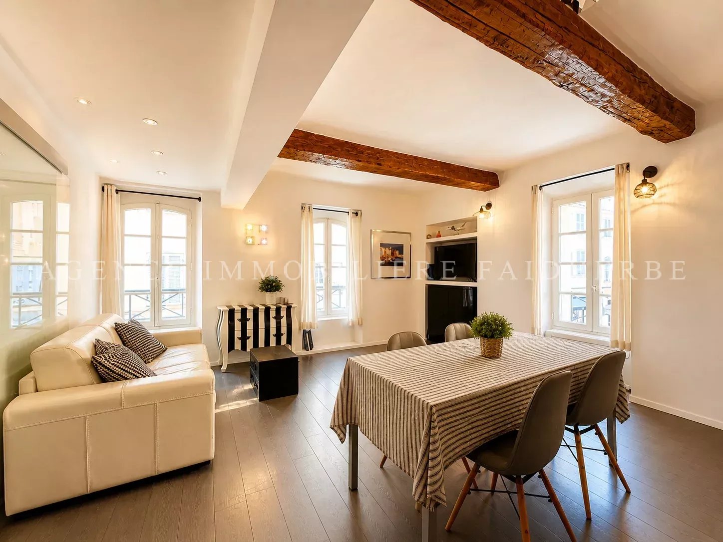 Appartement au coeur du village REF 50