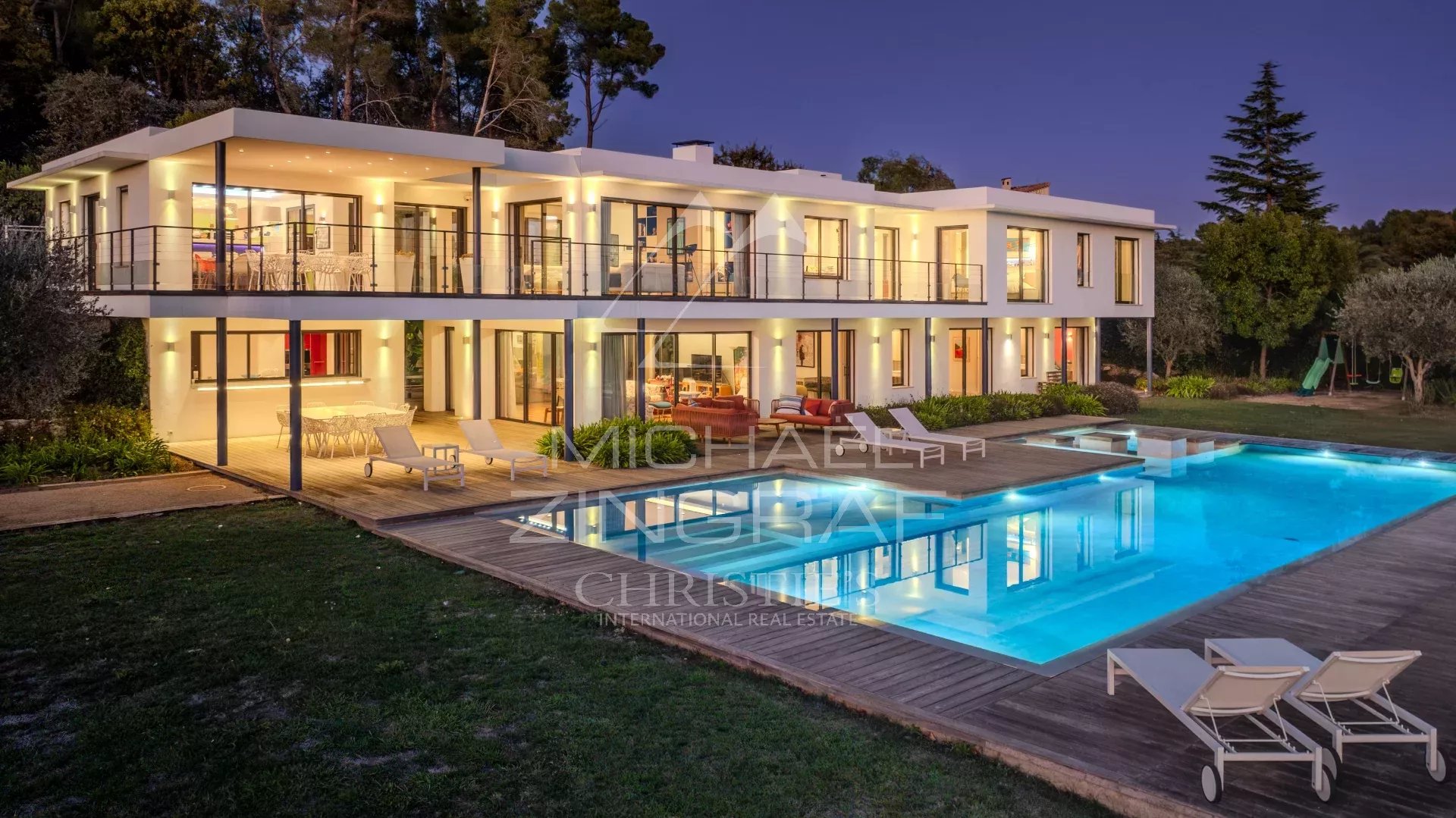 6 Bedroom Villa/Townhouse's Image 13