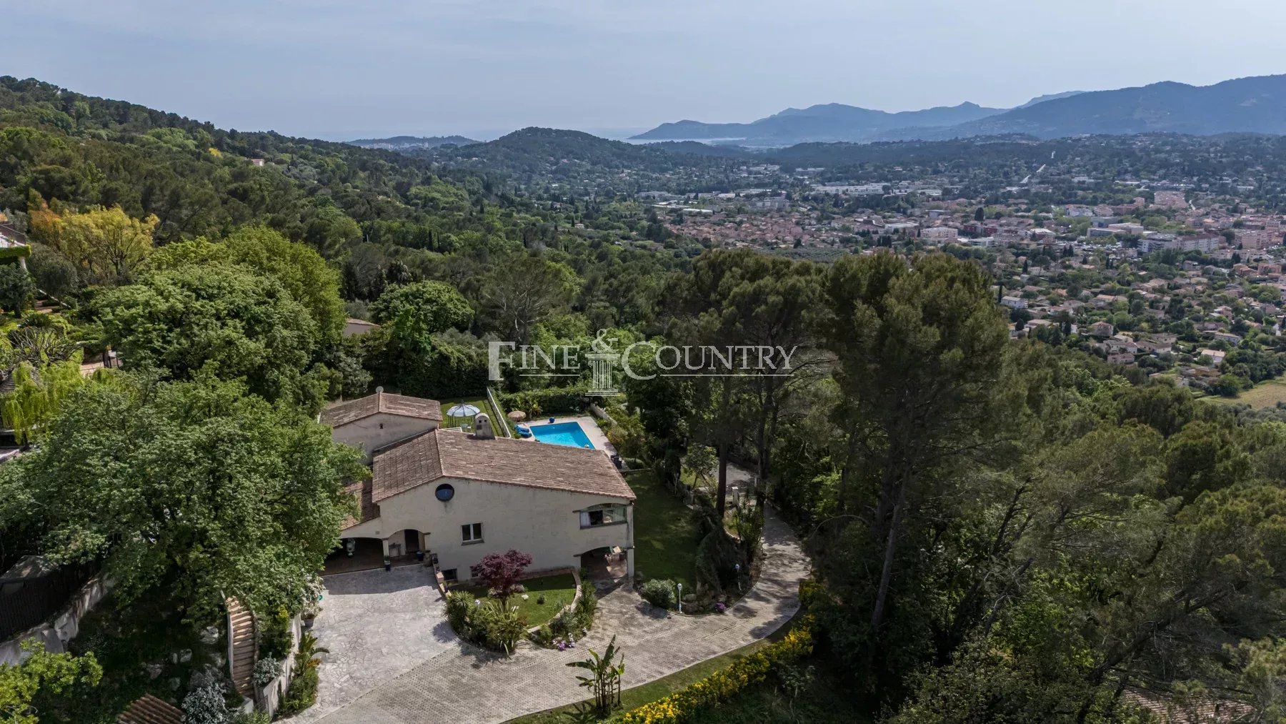 Photo of Sea View Villa - Castellaras Sector