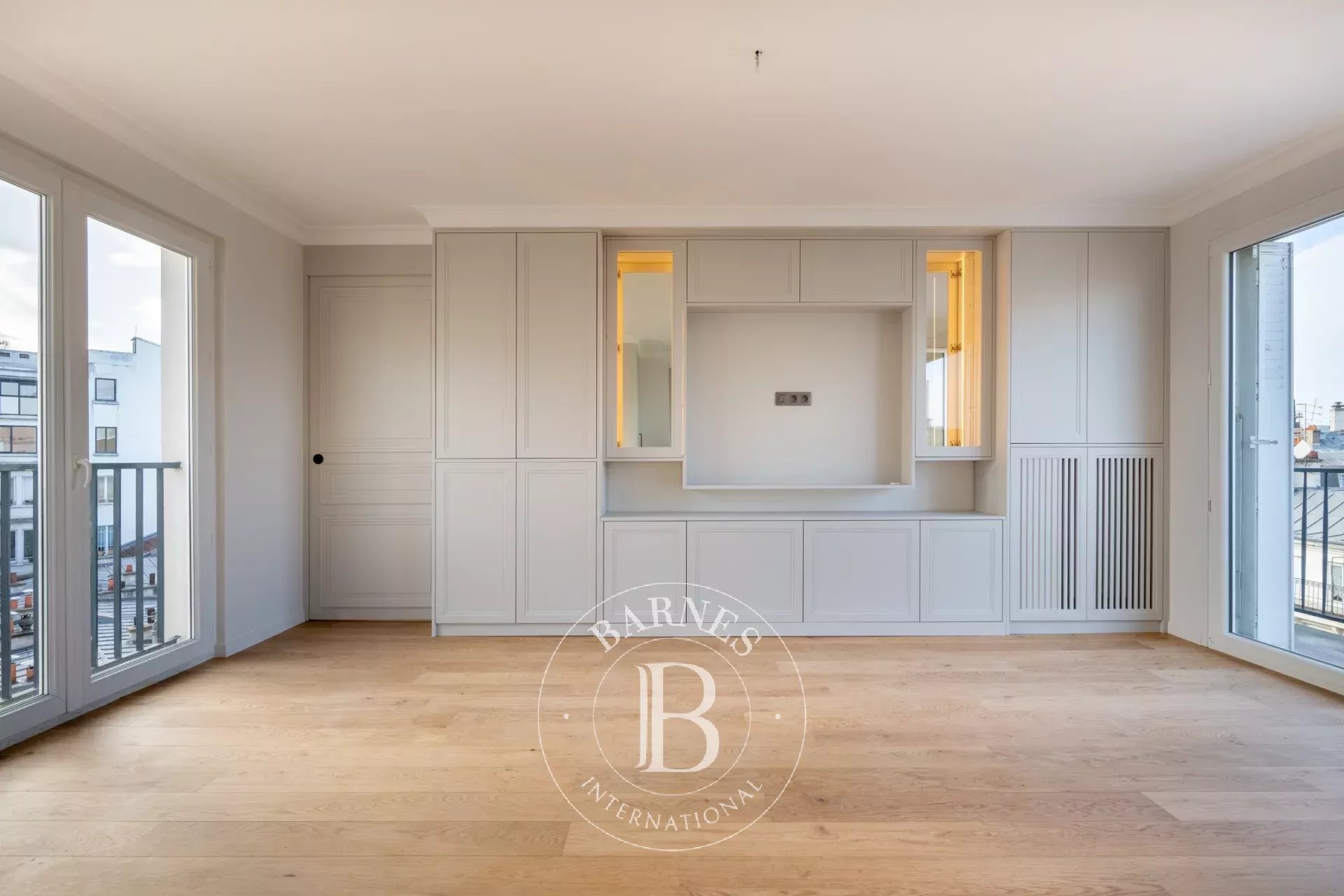 Daire Paris 10ème - picture 4