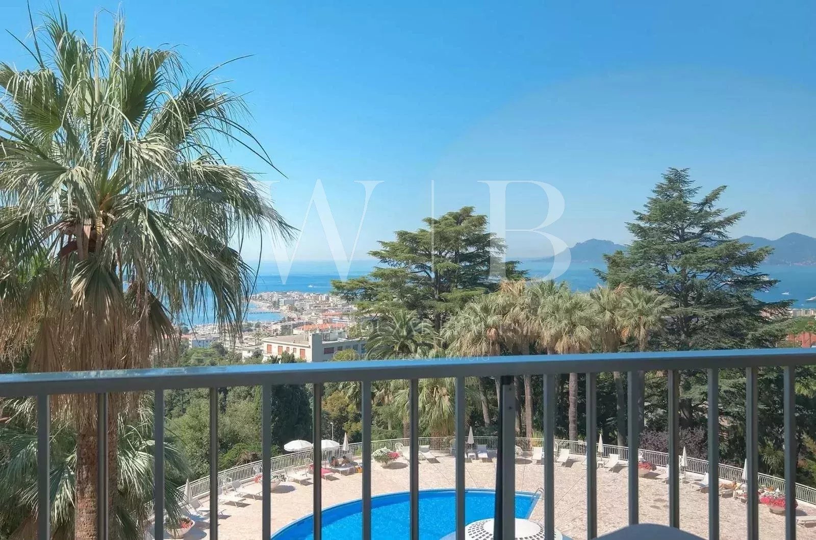 Agence immobilière de WILLIAM BOUZAT REAL ESTATE – Cannes French Riviera
