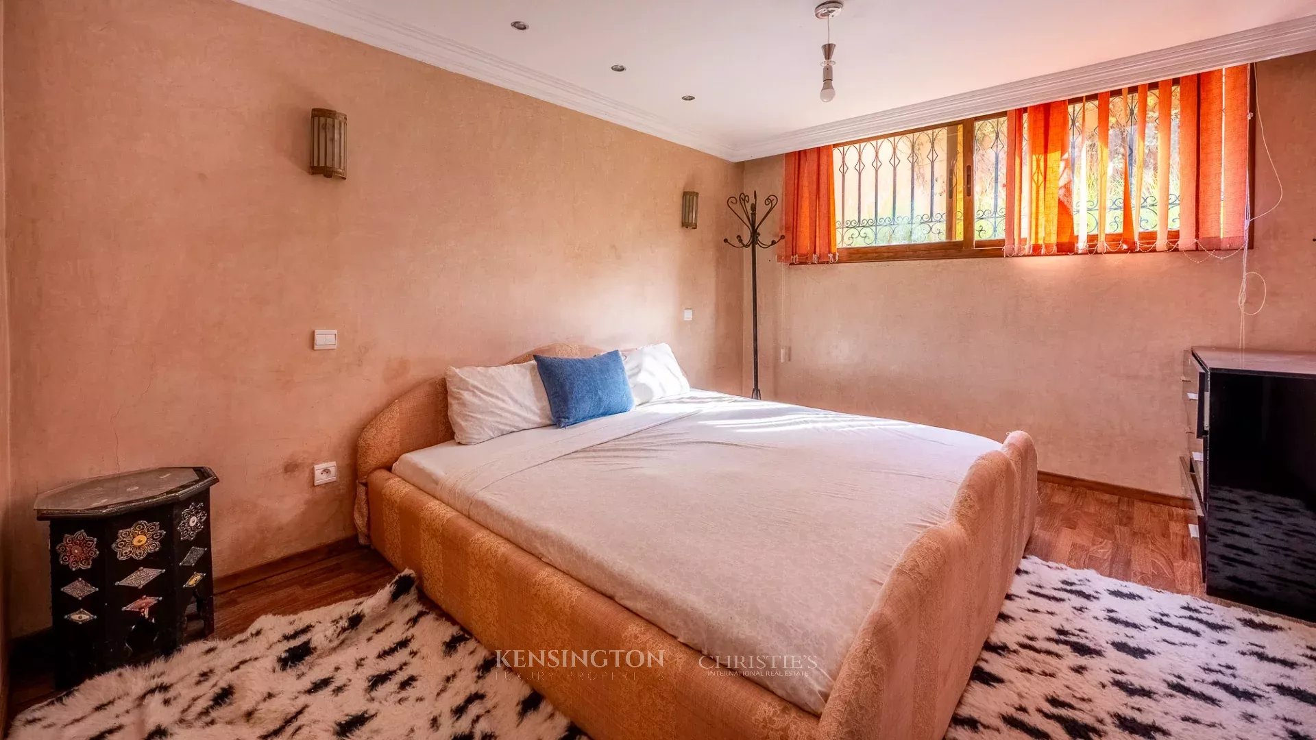 8 Bedroom Villa/Townhouse's Image 16