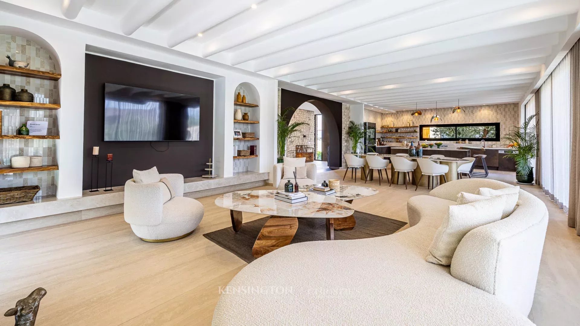 5 Bedroom Villa/Townhouse's Image 13
