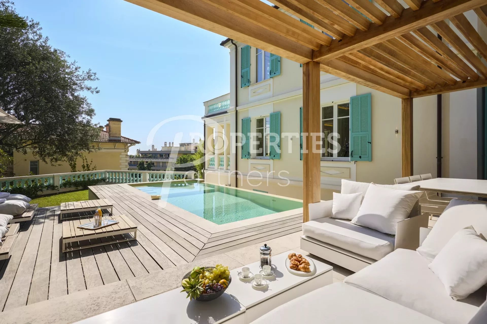 "Belle Epoque" style property - in Beaulieu