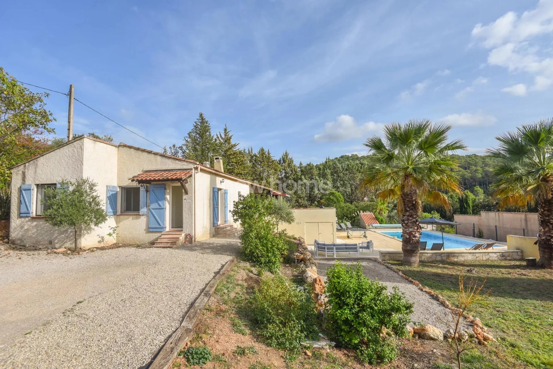 Villa with pool and within walking distance of Lorgues