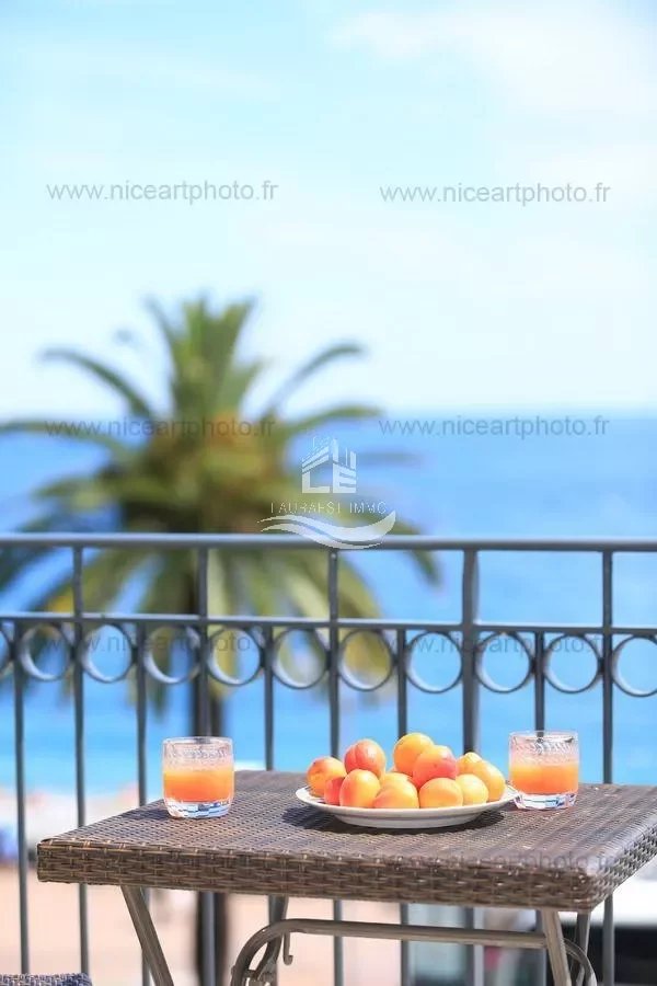 Apartment with sea view/Negresco/Golden Square