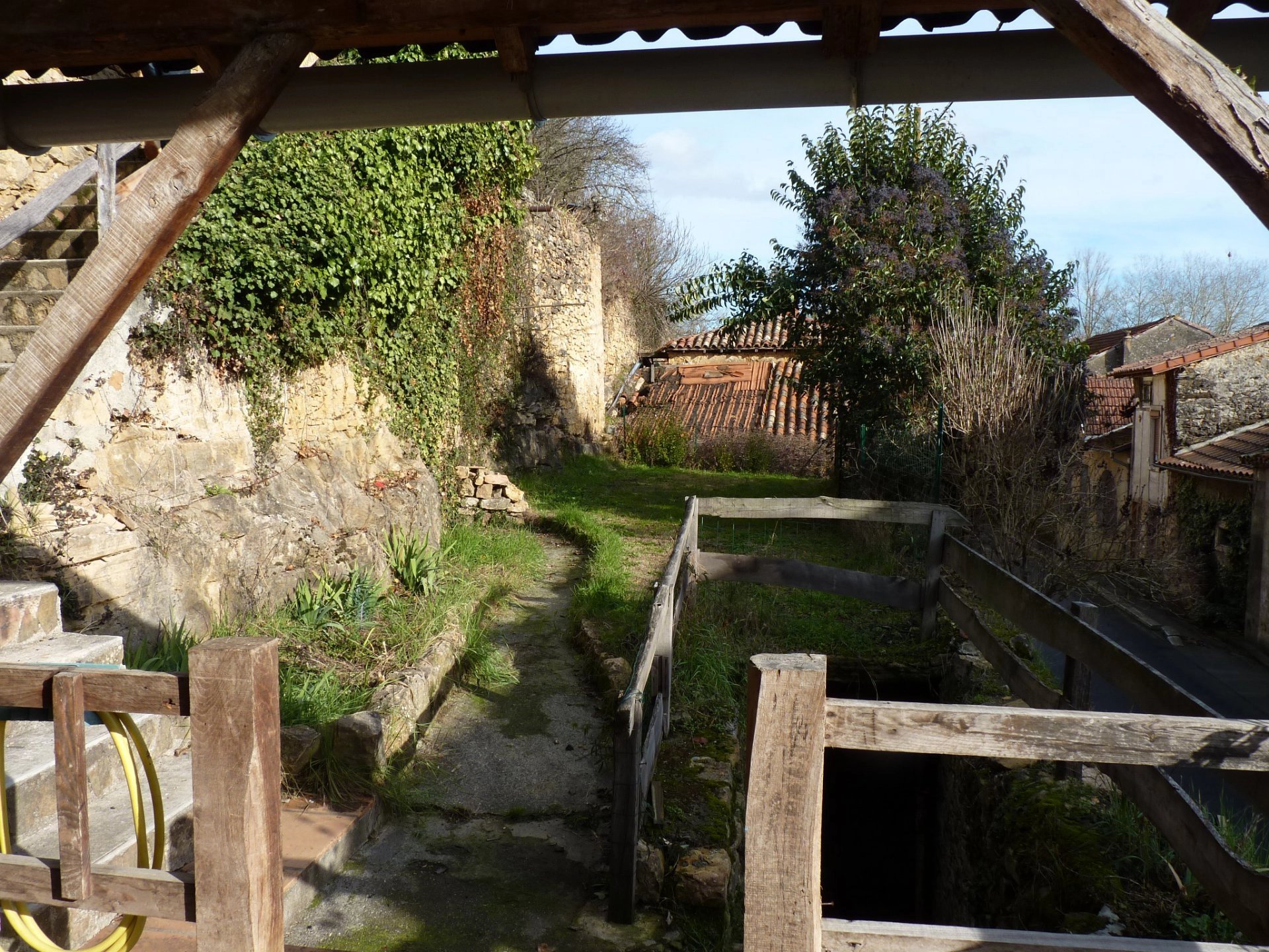 Close to Aurignac, village house 117 sqm with 561 sqm garden