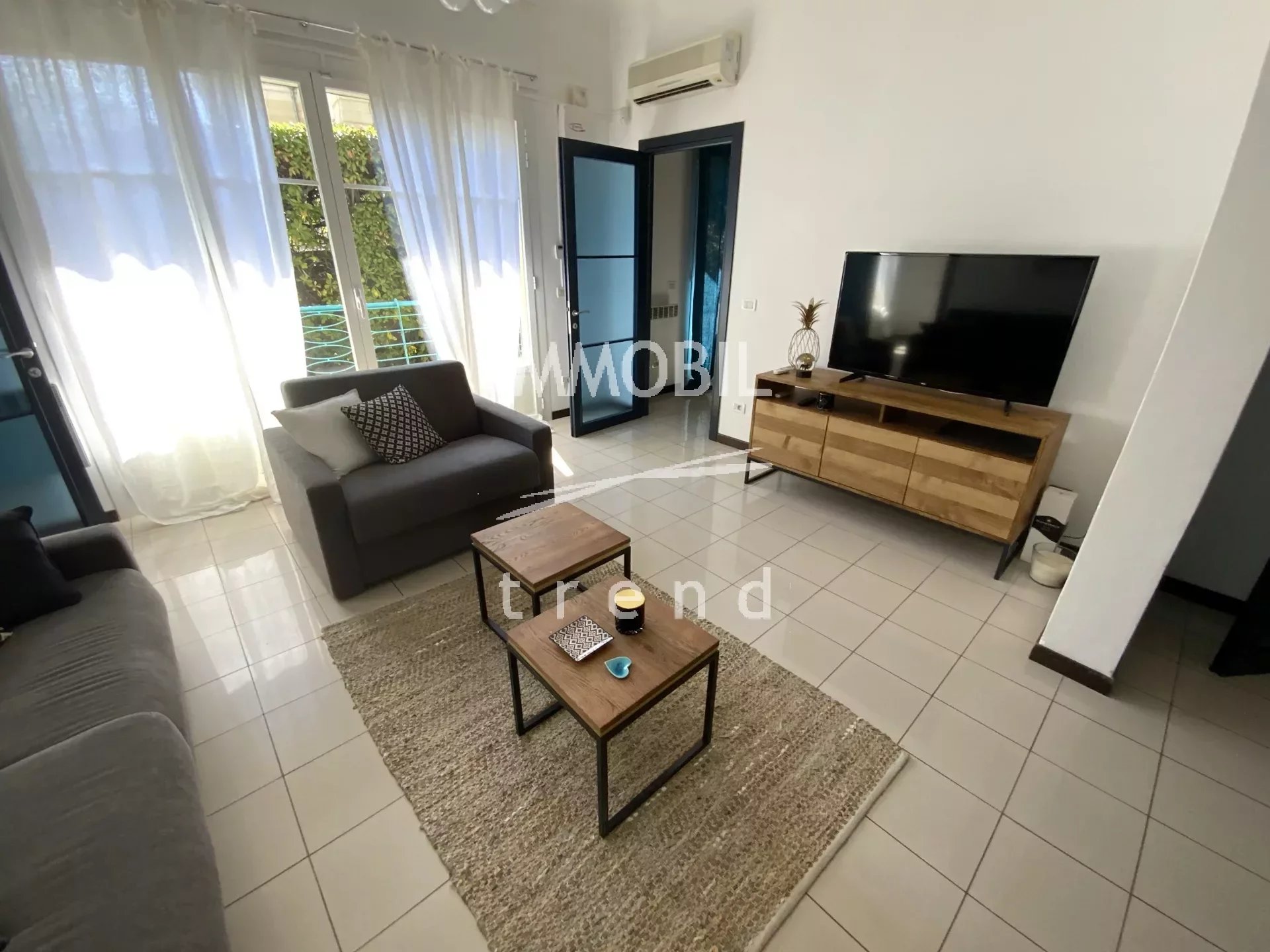SOLE AGENT Menton Madone - 2 bedroom apartment with balcony for sale