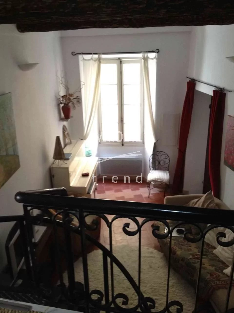 SOLE AGENT - MENTON OLD TOWN - Typical 1 bedroom apartment with mezzanine close to the sea