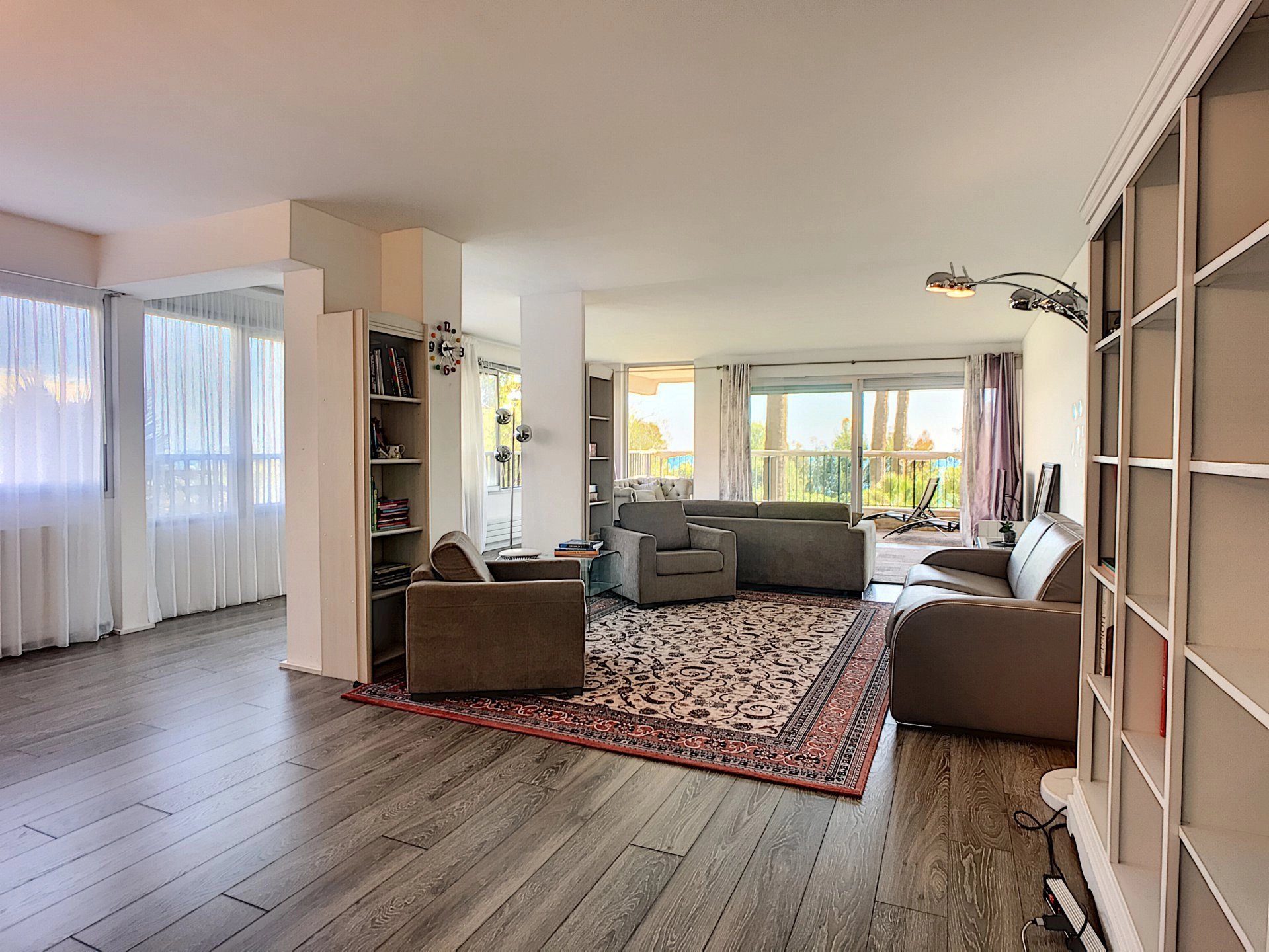 Living-room Wooden floor