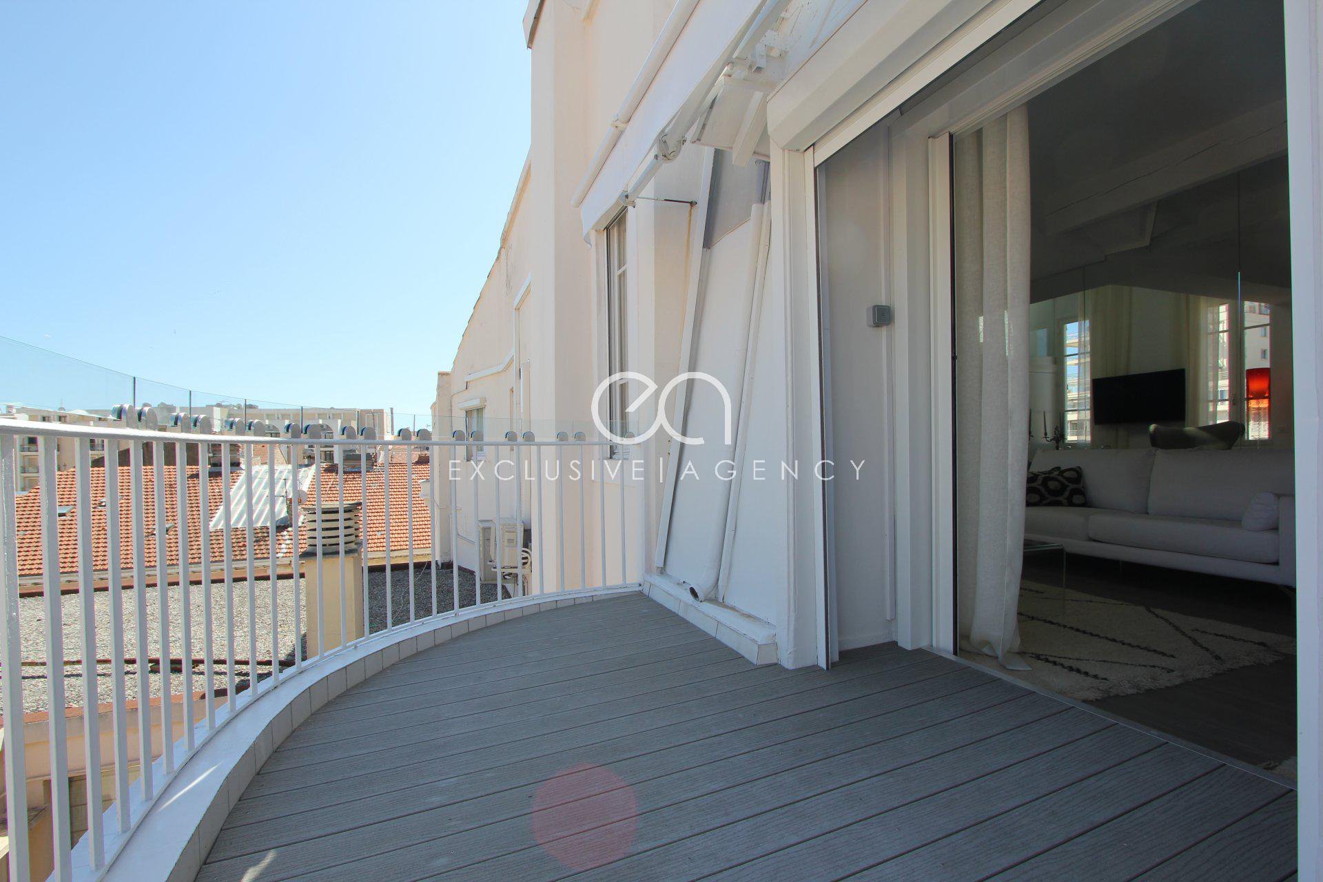SEASONNAL RENTAL Cannes center luxurious 117sqm 3-bedroom apartment with double terrace