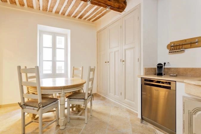 TWO BEDROOMS'APARTMENT IN THE VILLAGE CENTER OF VALBONNE