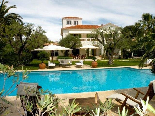 BEAUTIFUL PROVENCAL VILLA ON THE WEST SIDE