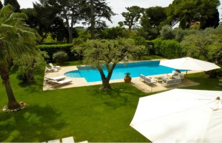 BEAUTIFUL PROVENCAL VILLA ON THE WEST SIDE