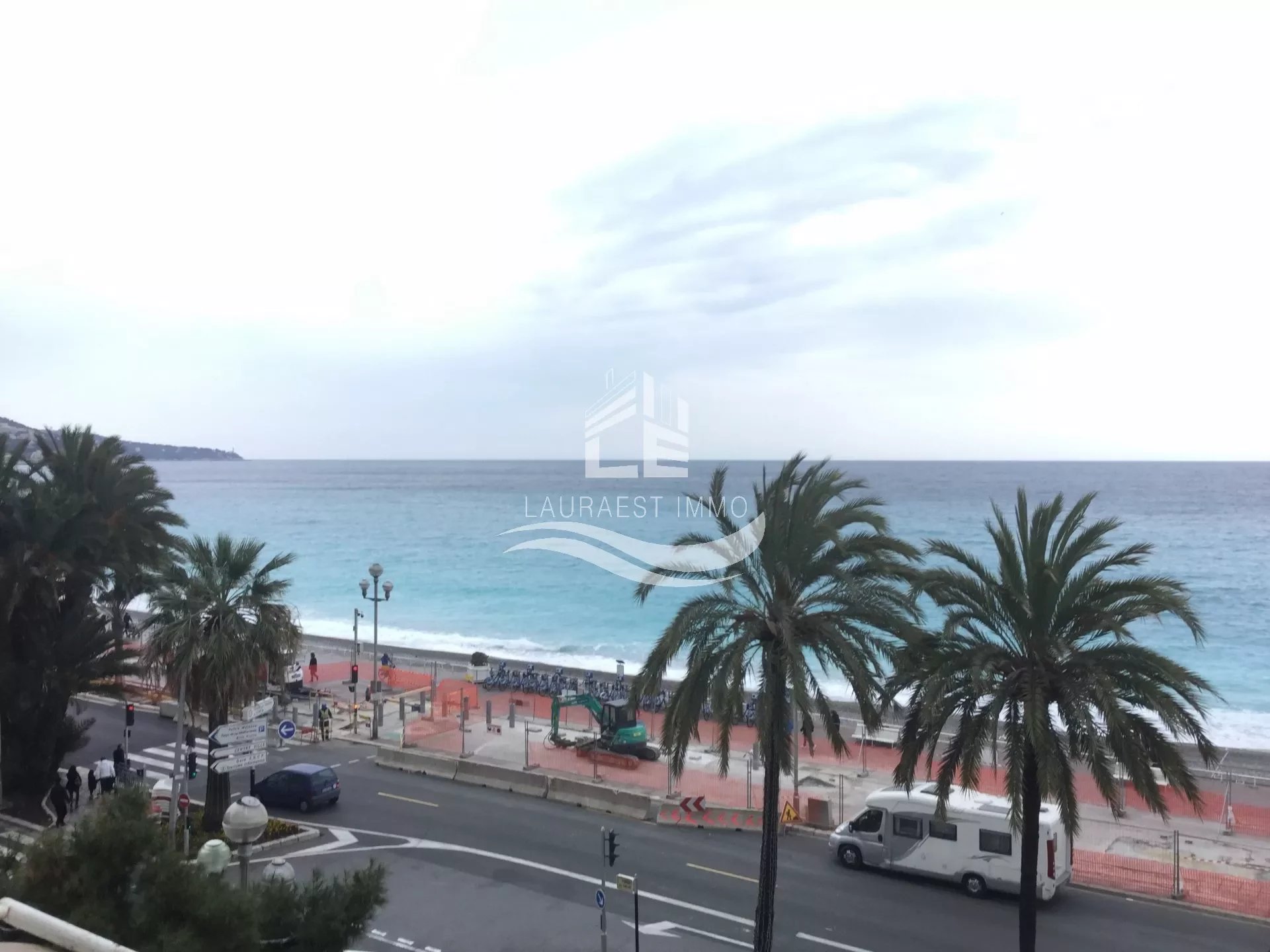 Appartement 4 pièces NICE-Promenade des Anglais( vue Mer)