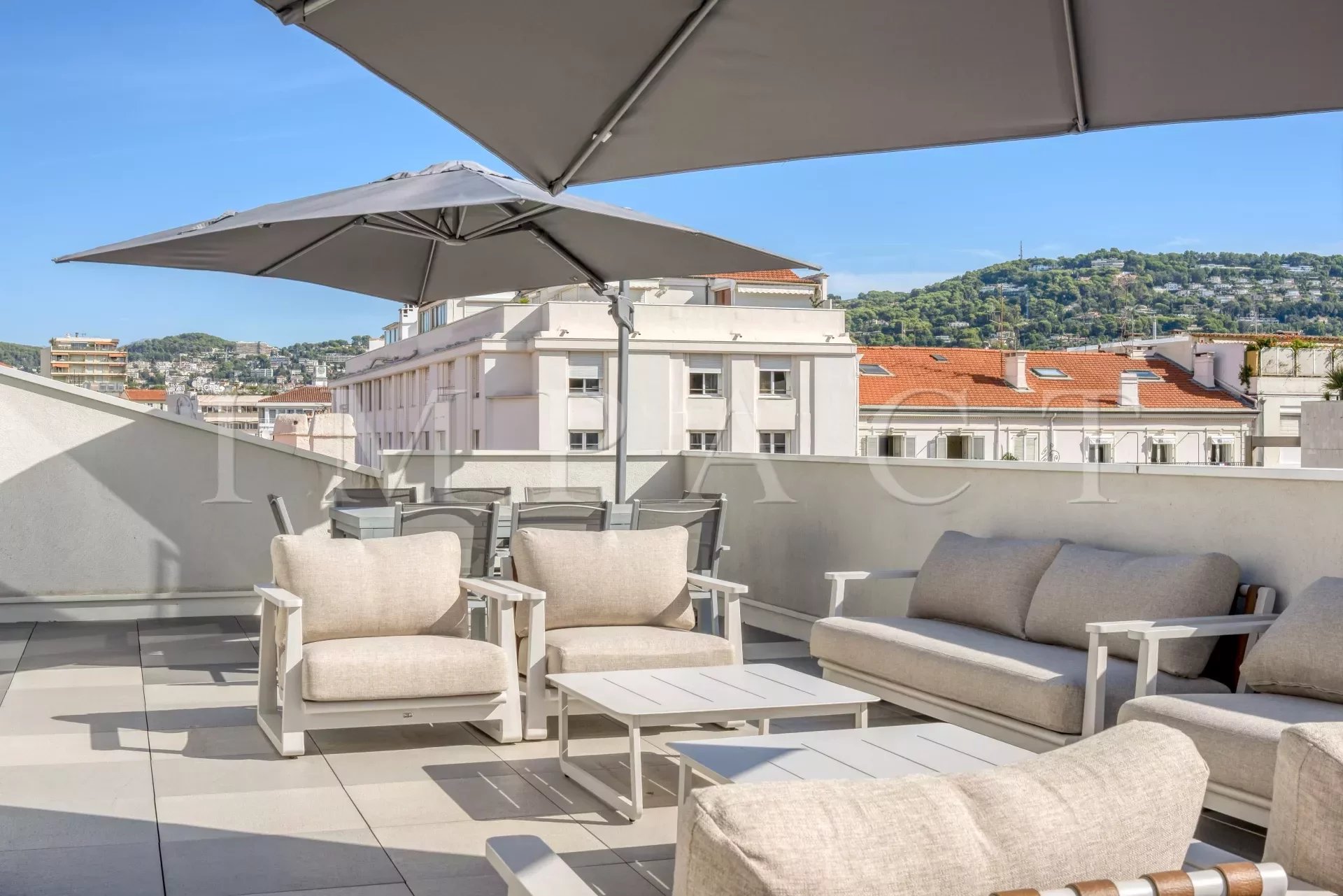 Magnifique Penthouse en Duplex Location Saisonnière Cannes