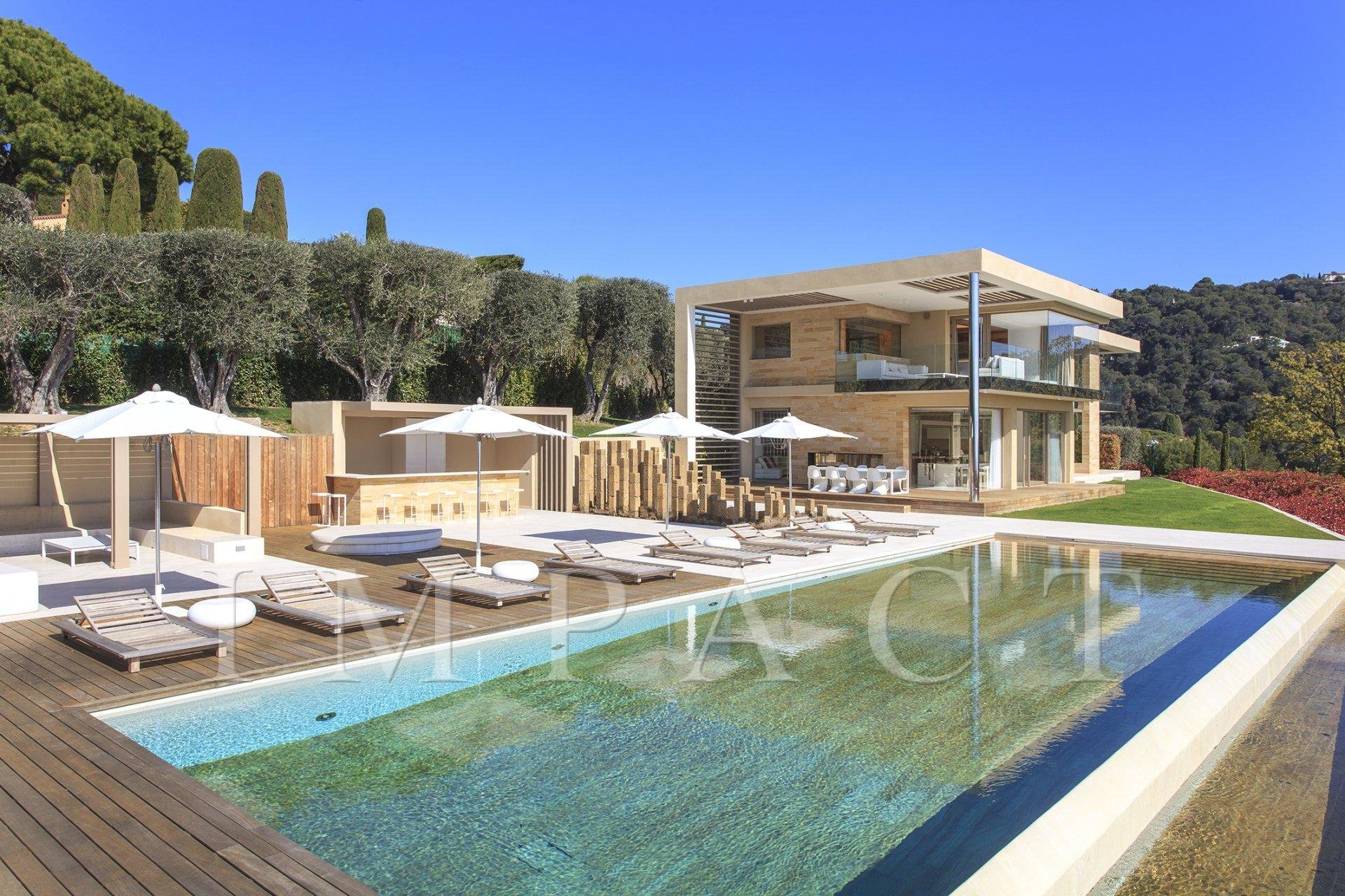 Beautiful conptemporary villa to rent in Cannes, "Basse Californie" district