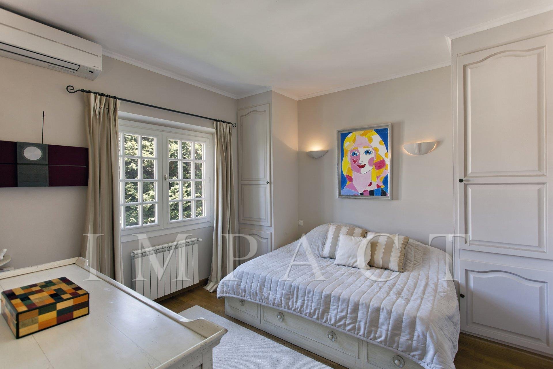 Superb provencal villa to rent cap d'Antibes