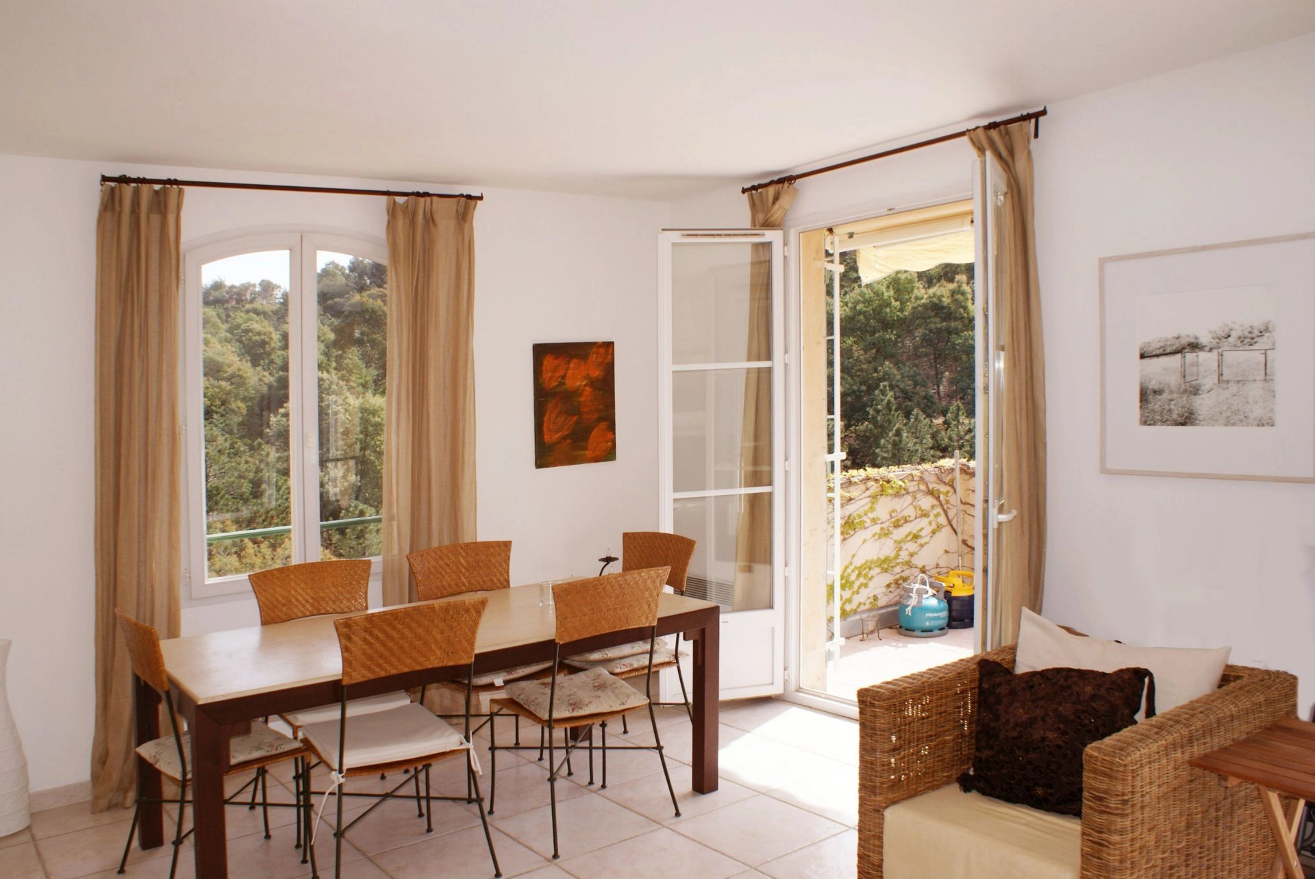 Family house: living room, 3  bedrooms (6 sleeps) american kitchen garden terrace, sea view  * ROVI 27 *