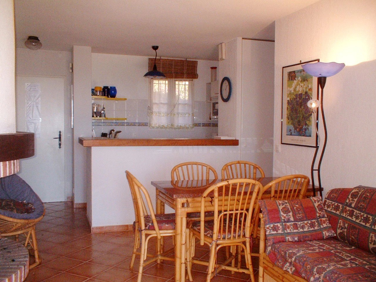 holiday flat: living room,  bed room (4 persons) kitchenette terrasse sea view  * RO 42 *