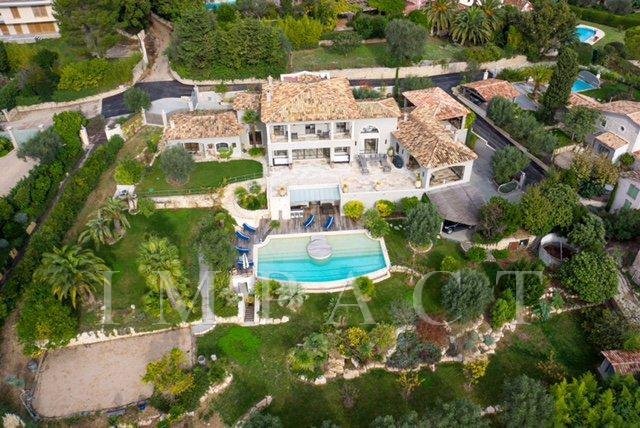 Property of exception to rent in Mougins