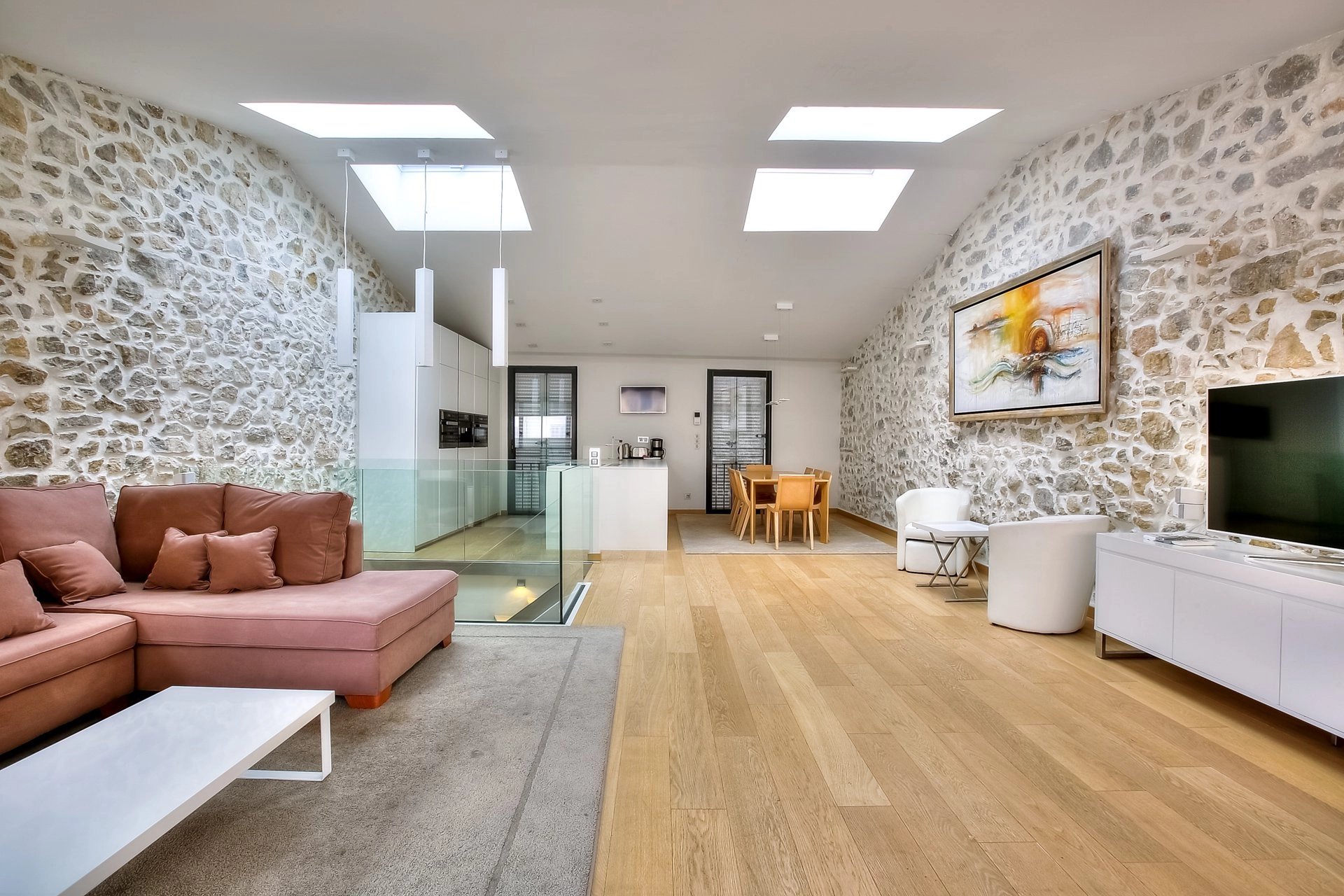Living-room Natural light Wooden floor
