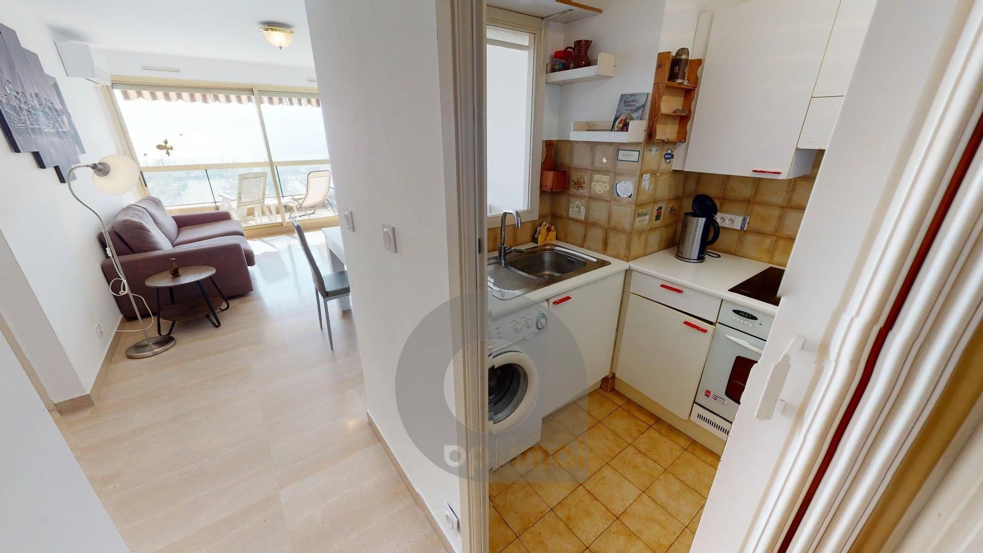 Beautiful 2rooms apartment with magnificient sea view and garage