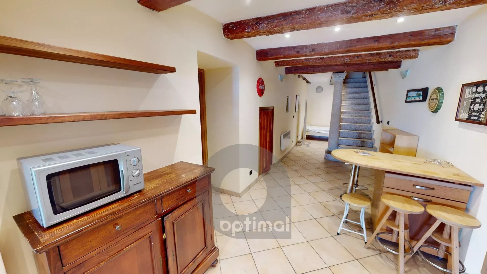 Big loft in front of the sea in Menton old towm