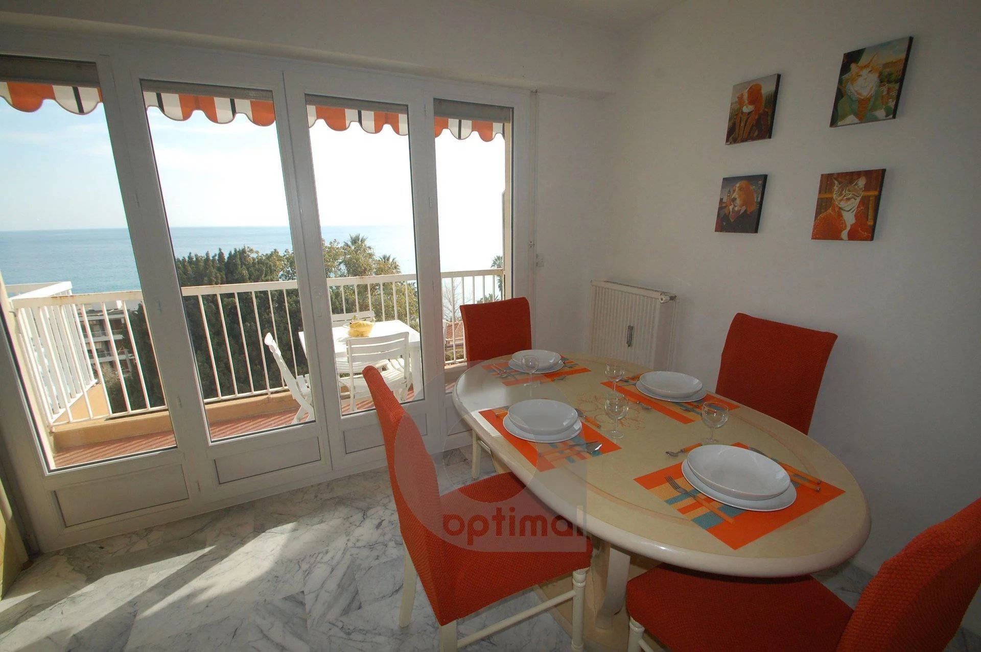 2rooms for 5 persons in front of the sea with parking lot and terrace in quiet place