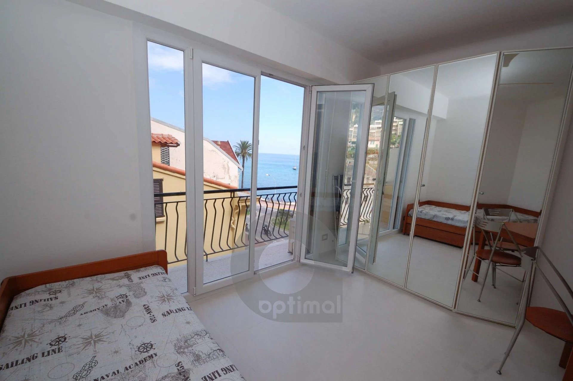 Studio 4 person with balcony and sea view