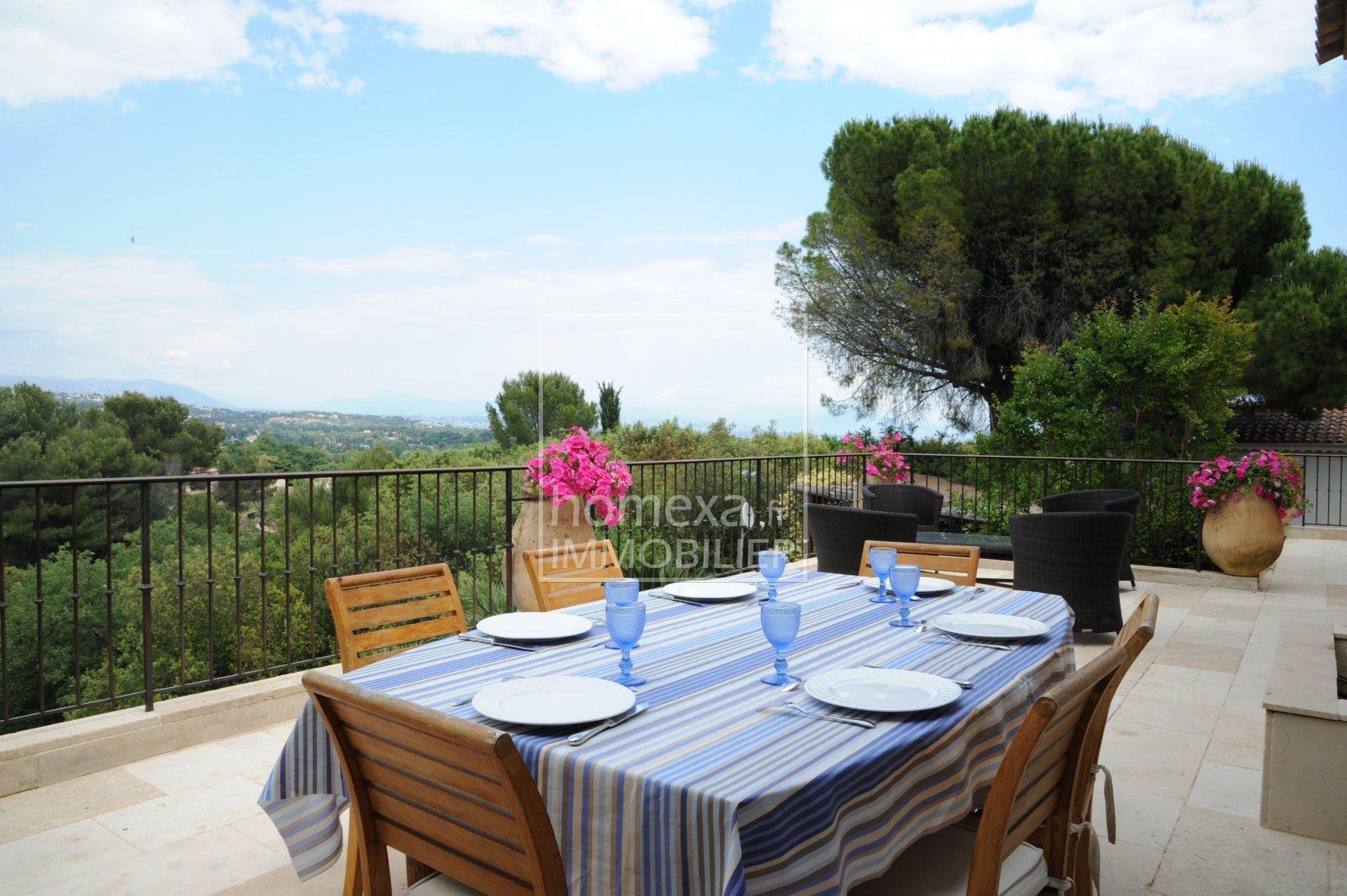 Property management in Antibes : Terrace view