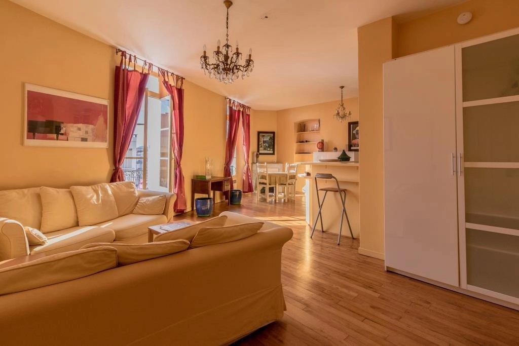 LE CANNET 1 bedroom flat, furnished, balcony, cellar