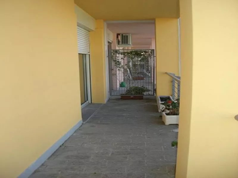 Vendita Appartamento in villa - Ospedaletti Circuito - Italia