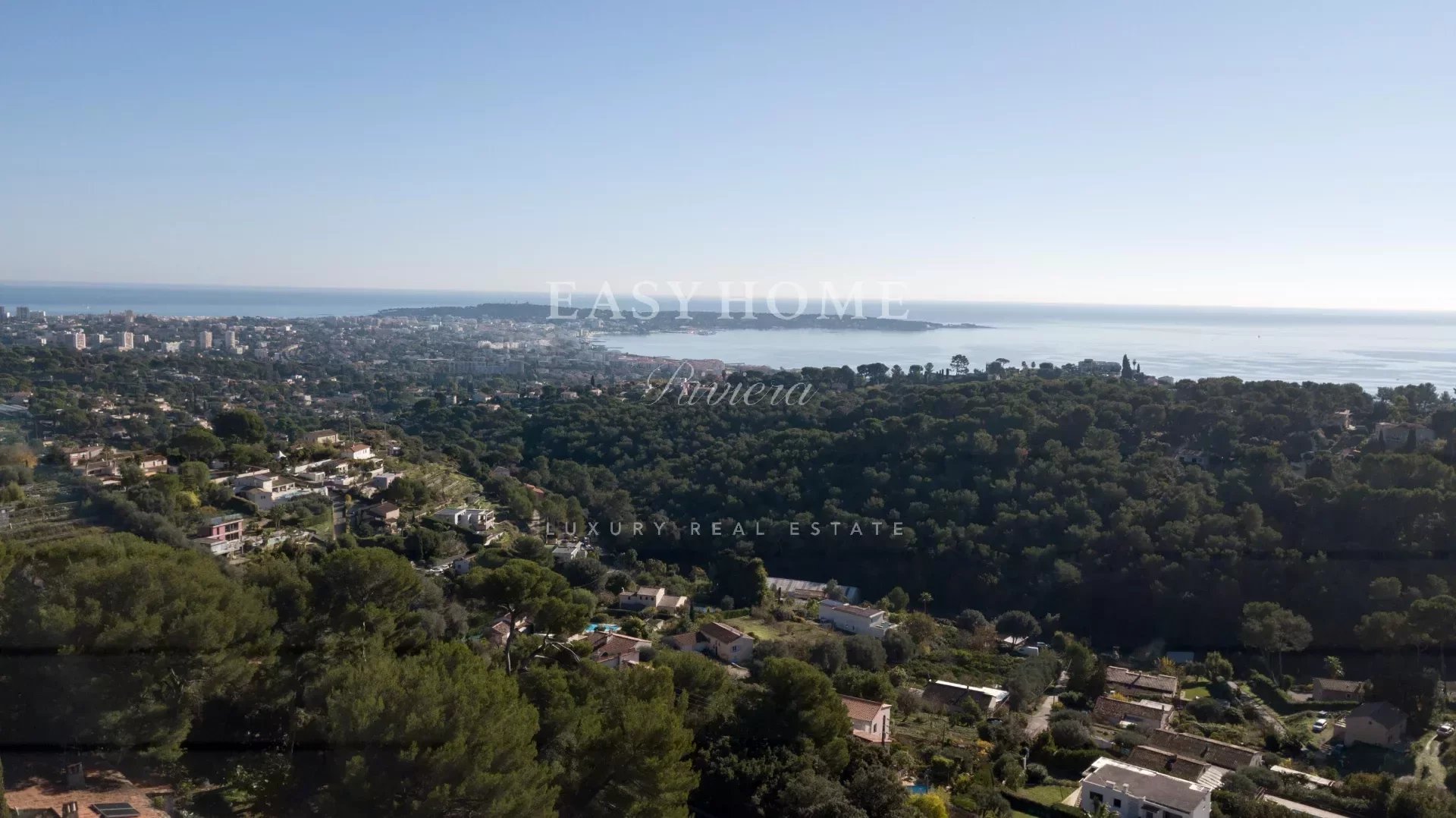 Purchase / Sale Villa in Vallauris - Sea view - Residential area