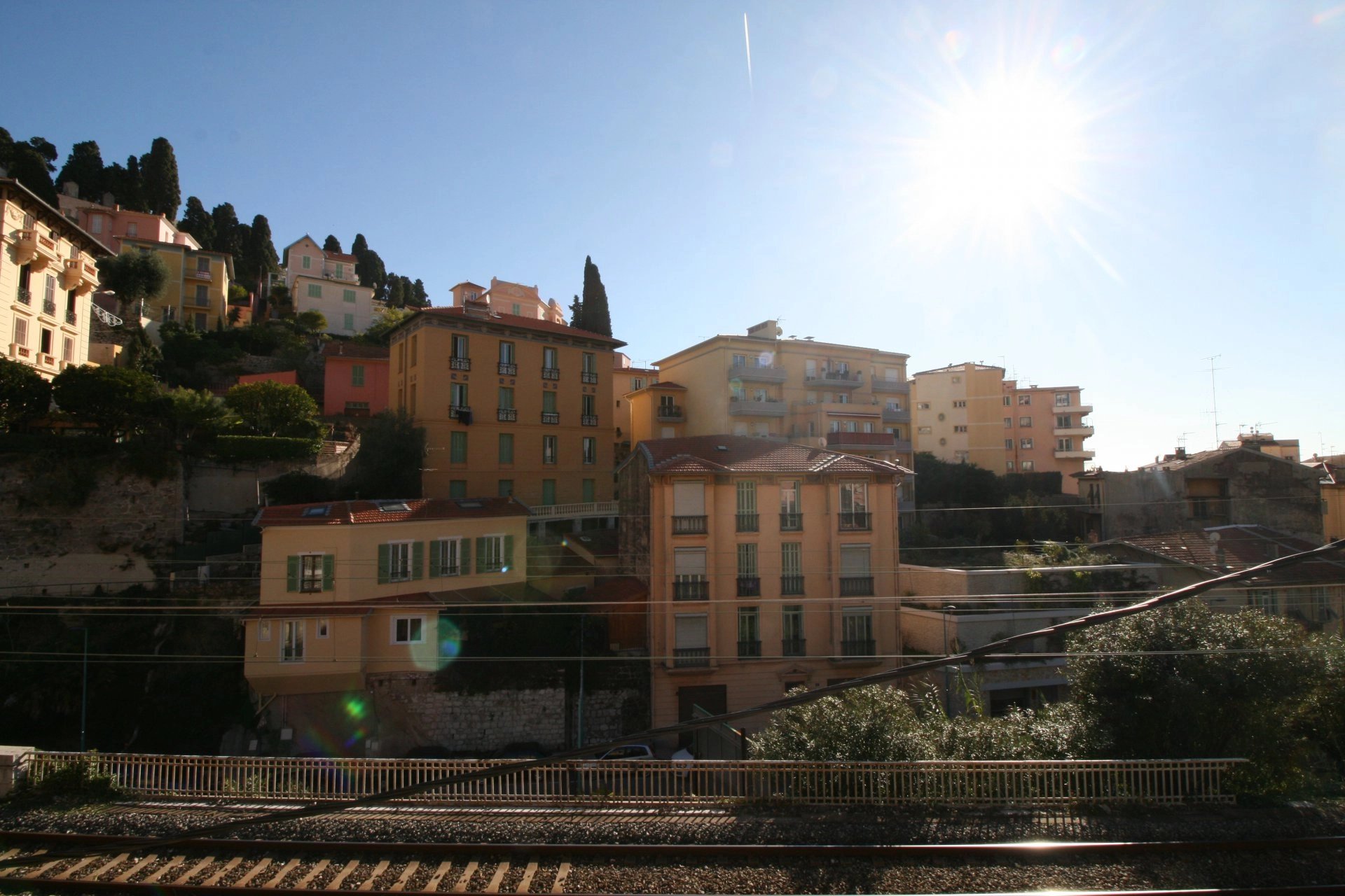 MENTON TOWN CENTER-STUDIO FLAT WITH BALCONY AND CELLAR FOR SALE.