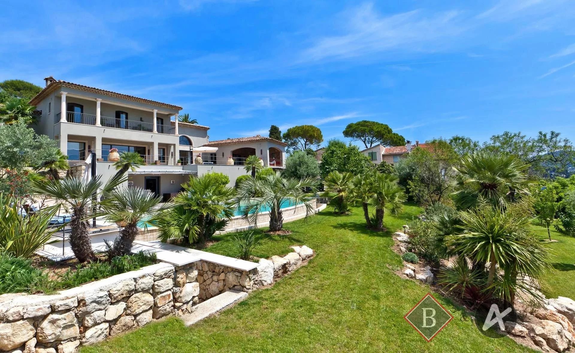 For sale - Luxury property, haven of peacefulness close to Cannes
