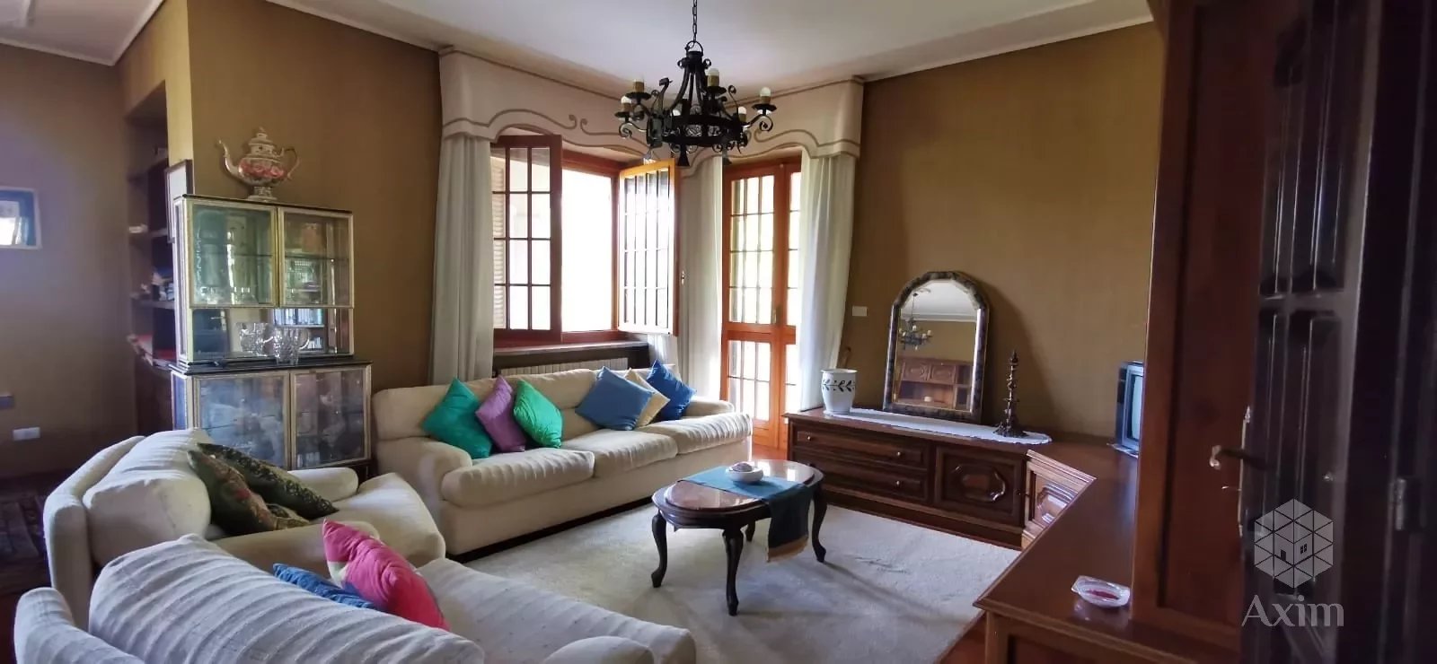 Living-room Carpet Chandelier