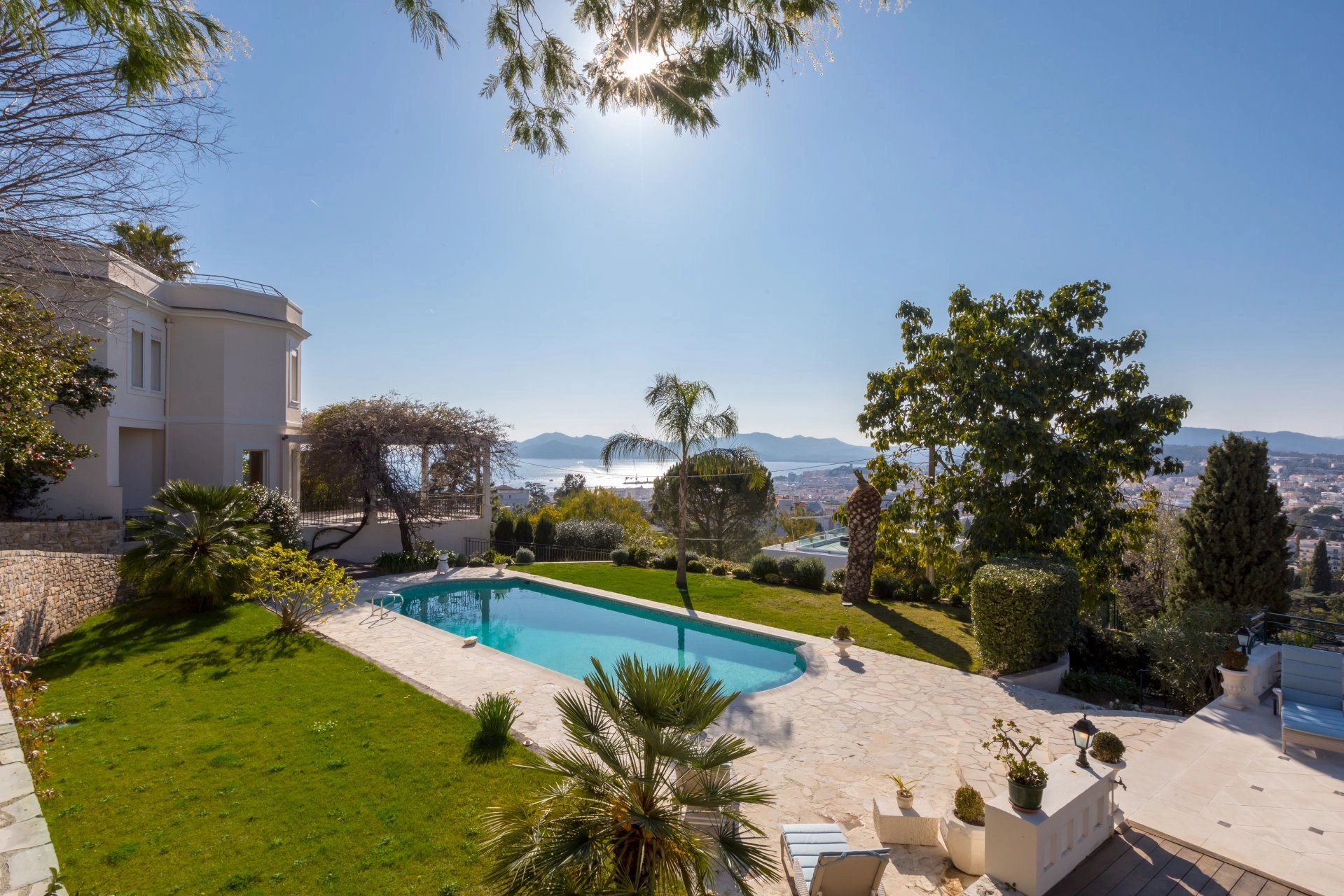 Seasonal rental Property Cannes