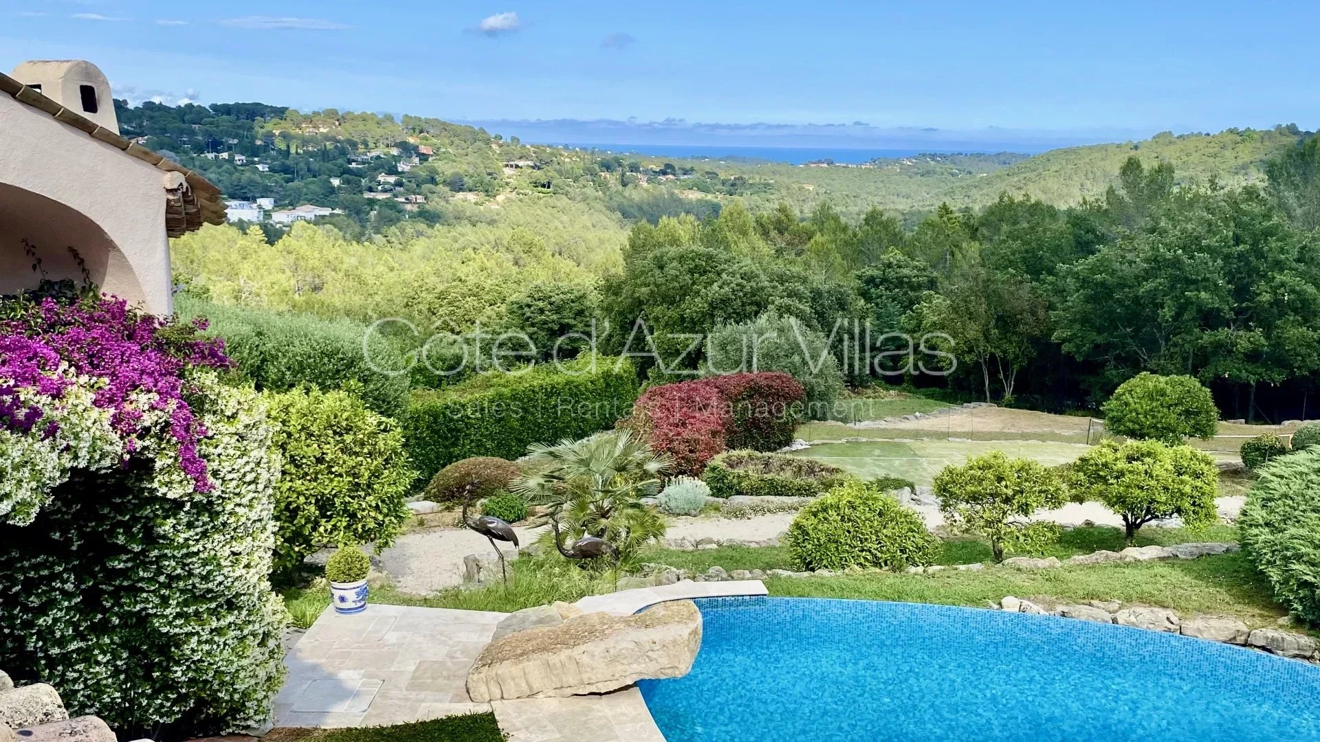 SOLE AGENT VALBONNE - 6 BEDROOM VILLA WITH PANORAMIC SEAVIEW
