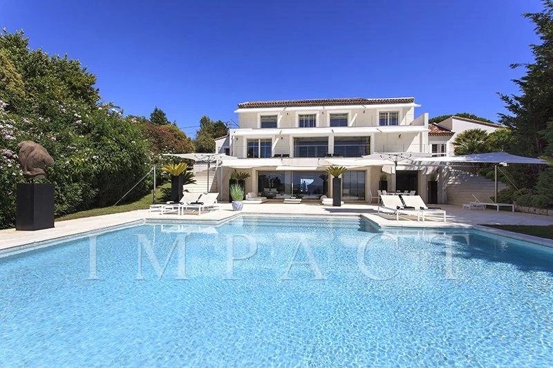 Villa avec piscine vue mer à louer Cannes