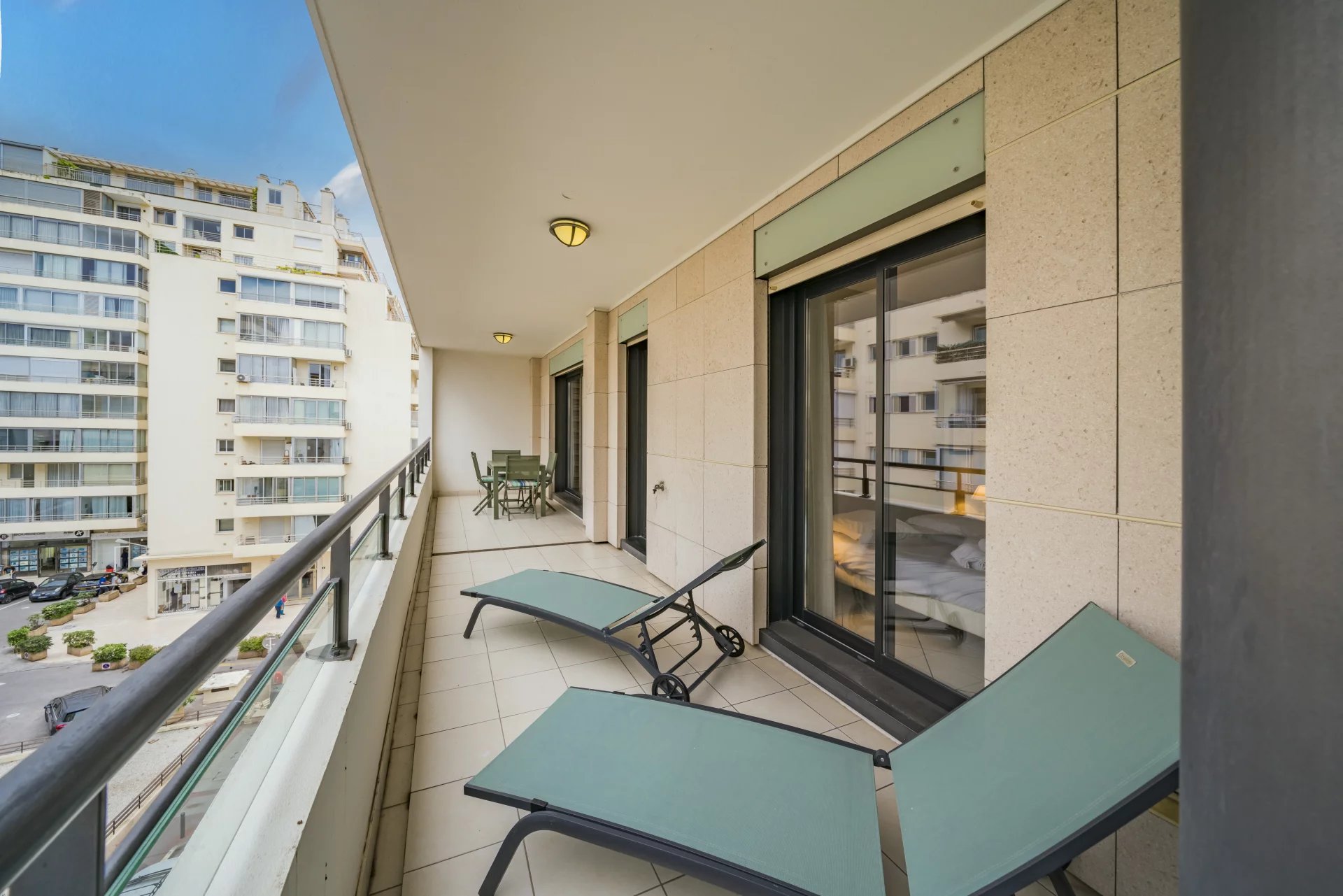 Rental apartment Cannes center next to Croisette and convention center