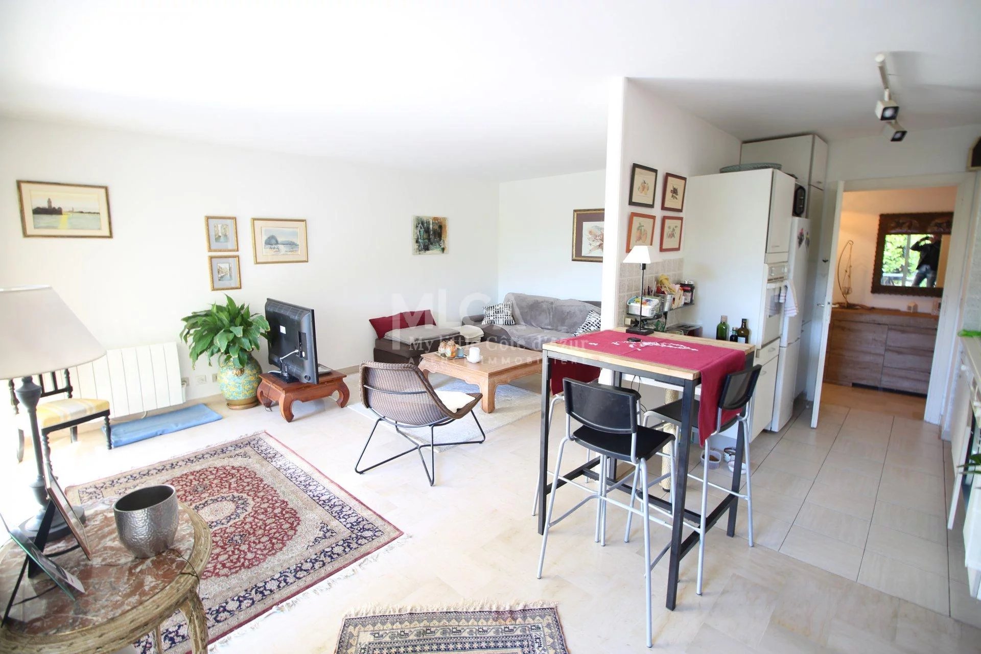 Living-room Tile Carpet