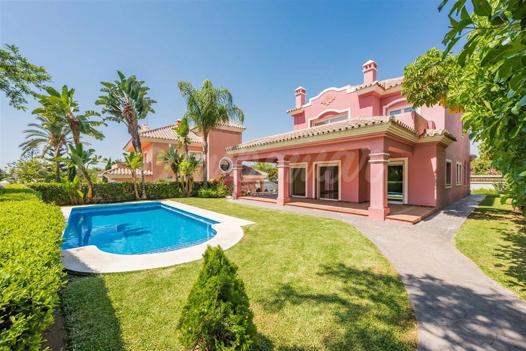 Luxury villa i Guadalmina Alta