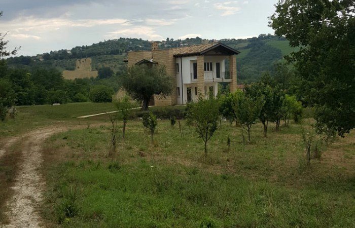 Sale Villa - Fara Filiorum Petri - Italy